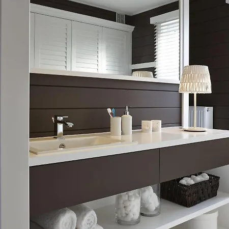 Charming Holiday In With Terrace לייז'