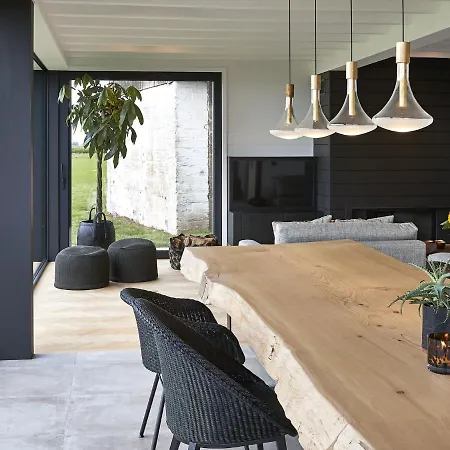 Charming Holiday In With Terrace בית נופש